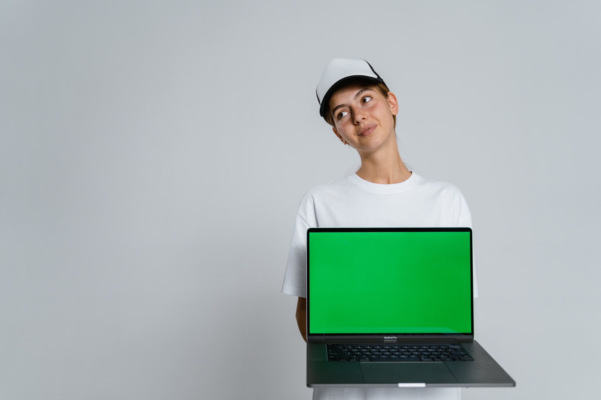 7 reasons you should use a green screen