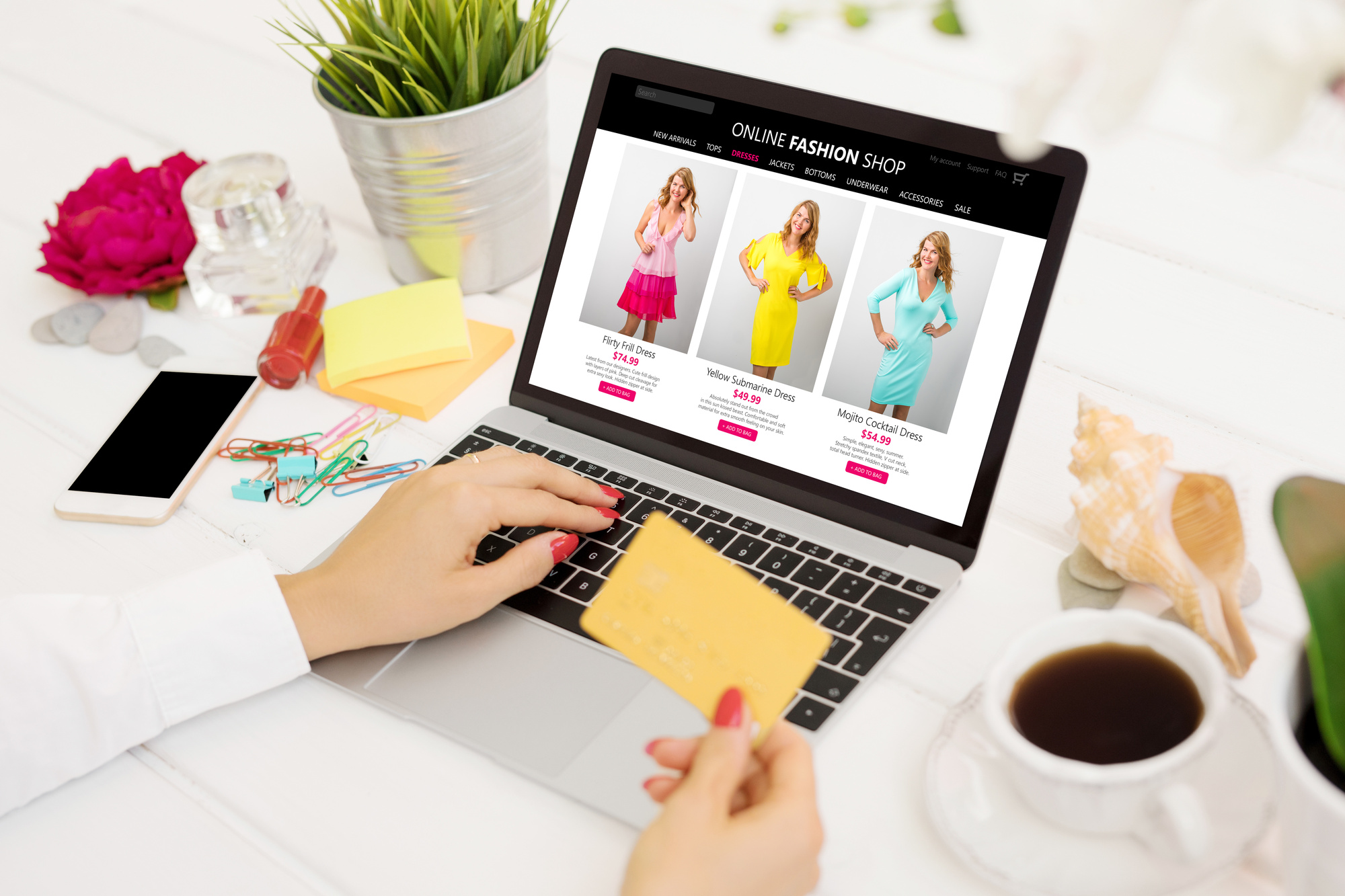 How to Start an Online Clothing Store With No Money