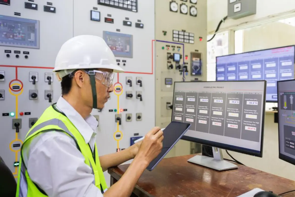 Why SCADA Integrators Can Solve Downtime Issues Faster Than Your IT Department
